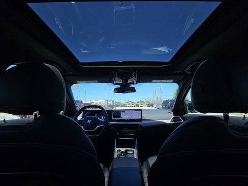 Used 2025 BMW 330i Sedan RWD image 29