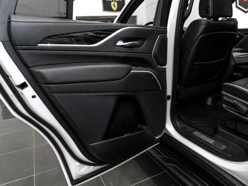 Used 2021 Cadillac Escalade Sport RWD image 41