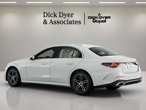 Used 2025 Mercedes-Benz E 350 Sedan image 8
