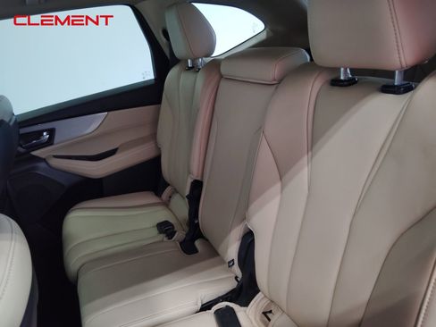 Used 2022 Acura MDX SH-AWD image 31