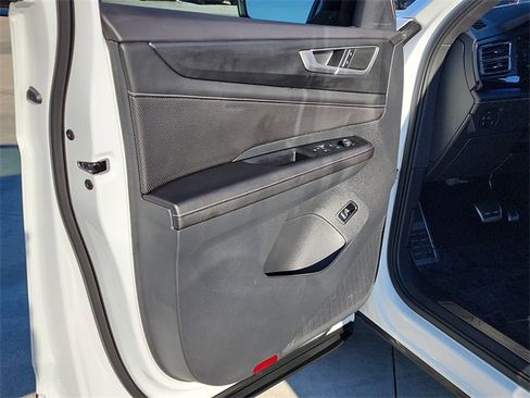 Certified 2025 Volkswagen Atlas Cross Sport SEL R-Line image 12