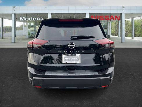 New 2026 Nissan Rogue SV image 4