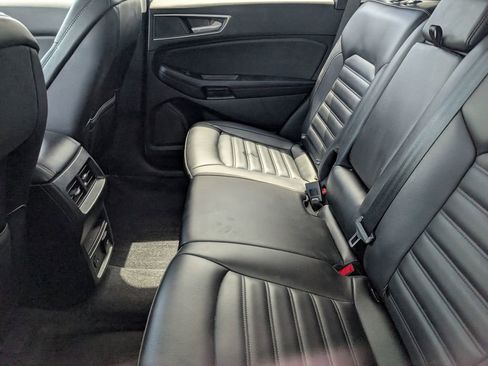 Used 2024 Ford Edge SEL w/ Convenience Package image 7