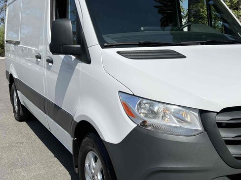 Used 2022 Mercedes-Benz Sprinter 1500 image 40