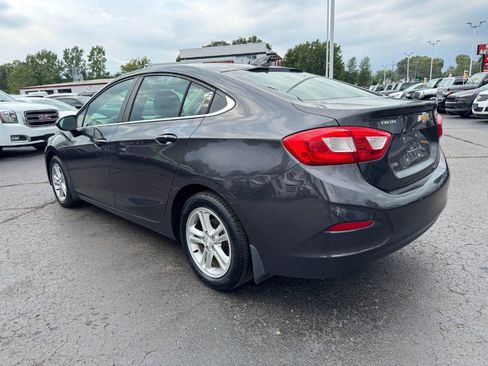 Used 2016 Chevrolet Cruze LT w/ Convenience Package FWD image 3