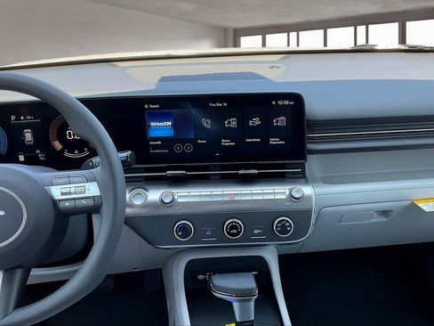 New 2026 Hyundai Kona SE image 6