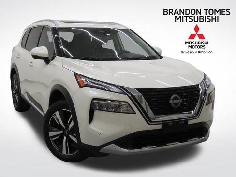 Used 2023 Nissan Rogue Platinum FWD image 1