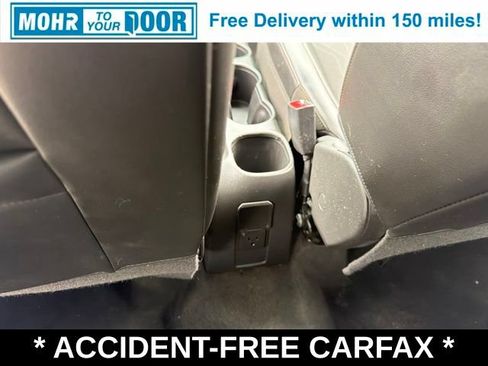 Used 2022 Chevrolet Trax LT AWD/4WD image 39