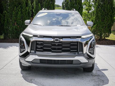 Used 2026 Chevrolet Equinox ACTIV w/ Convenience Package III FWD image 3