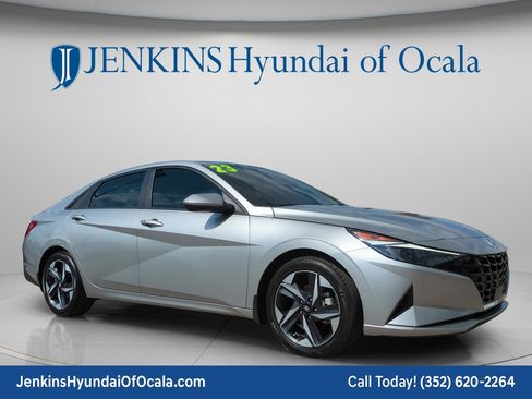 Used 2023 Hyundai Elantra SEL w/ Convenience Package image 1