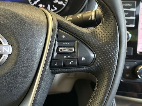 Used 2023 Nissan Maxima Platinum w/ Sport Mat Group FWD image 31