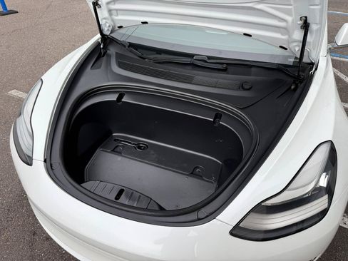 Used 2020 Tesla Model 3 Standard Range Plus RWD image 18
