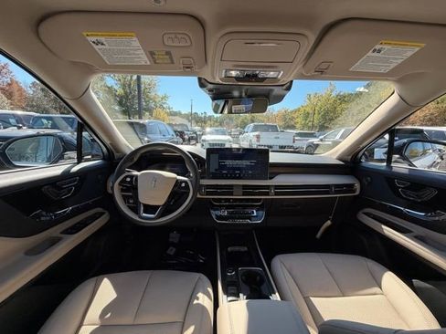 New 2026 Lincoln Corsair Reserve image 10