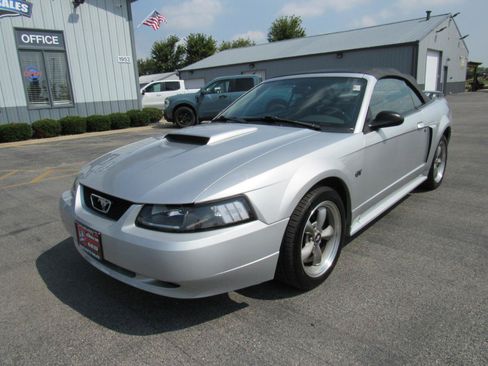 Used 2001 Ford Mustang GT RWD image 10