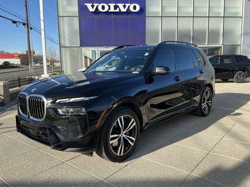 Used 2023 BMW X7 xDrive40i w/ M Sport Package AWD/4WD image 1