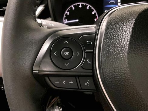Certified 2025 Toyota Corolla SE FWD image 19