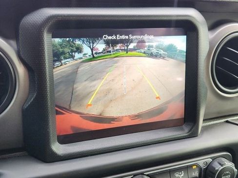 Used 2021 Jeep Wrangler Unlimited Sport image 6