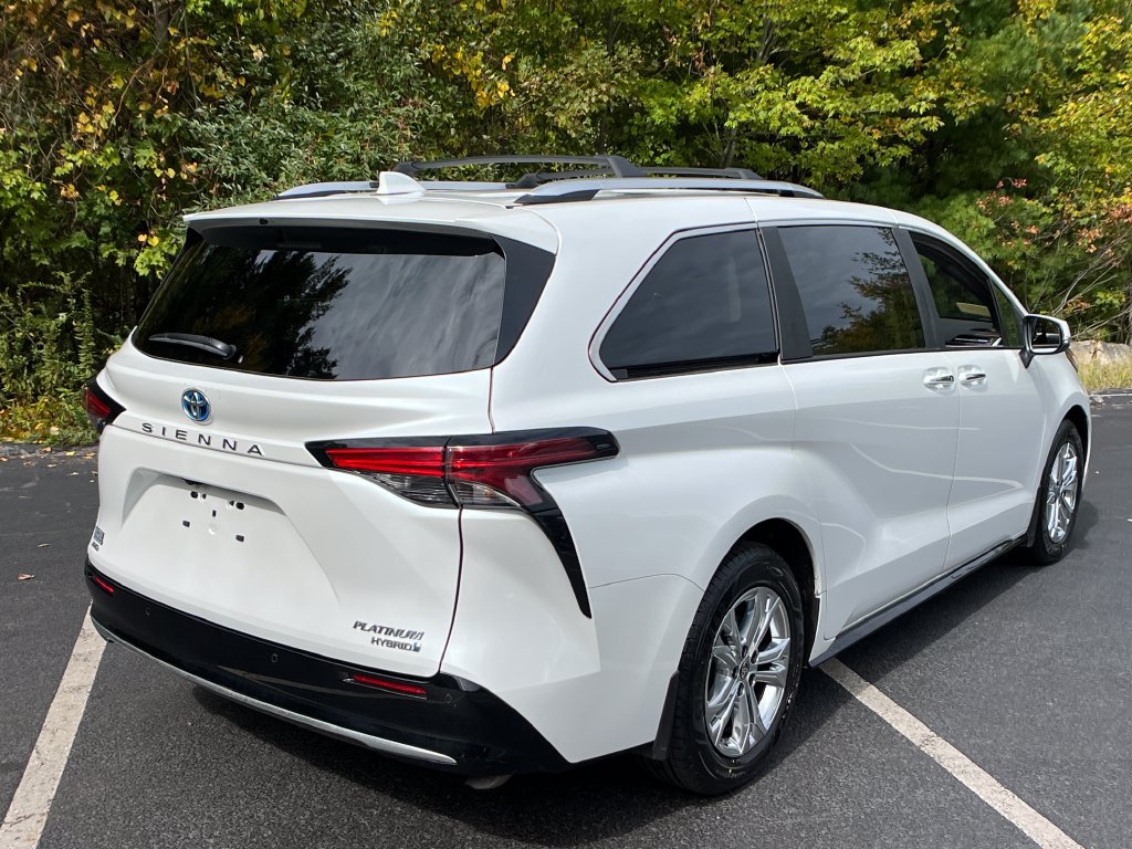 Certified 2024 Toyota Sienna Platinum AWD/4WD image 5