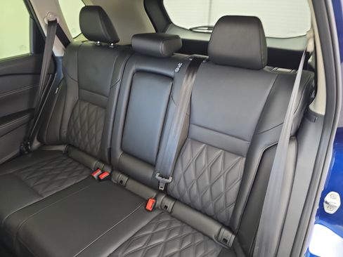 New 2026 Nissan Rogue Platinum image 14