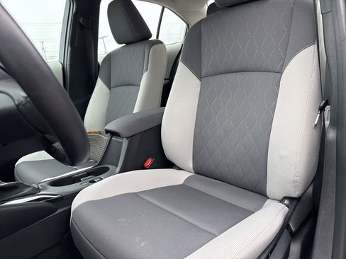 Used 2024 Toyota Corolla LE w/ LE Premium Package image 7