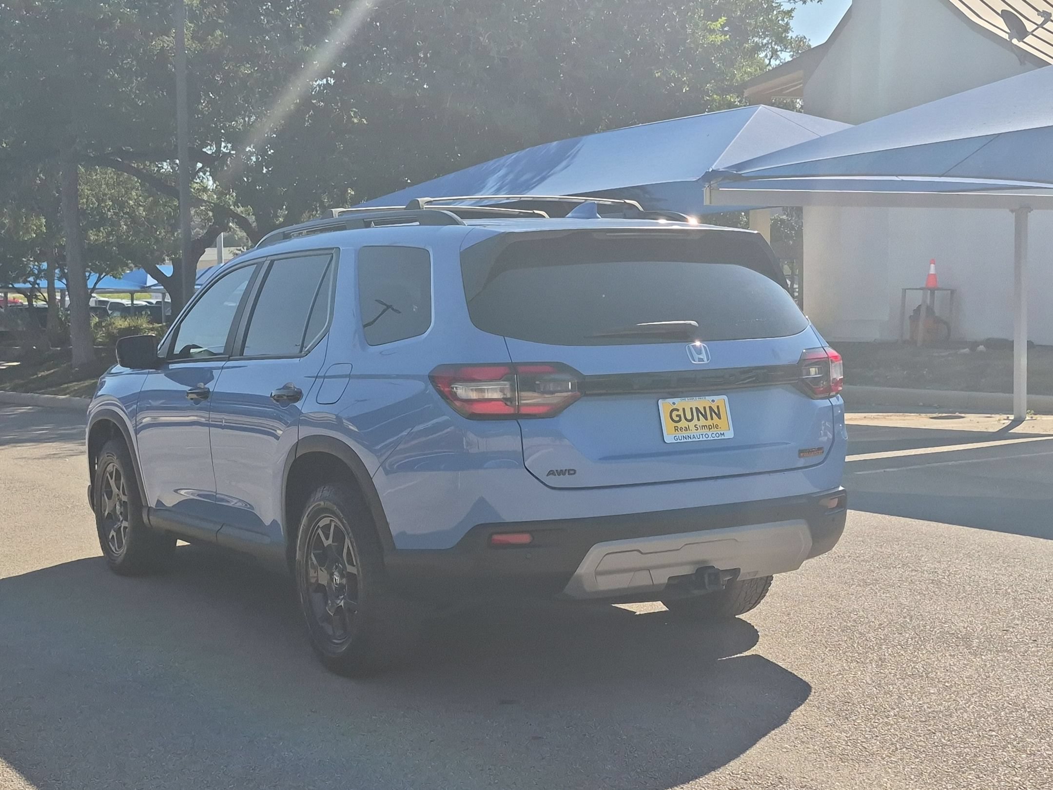 Certified 2023 Honda Pilot TrailSport image 5