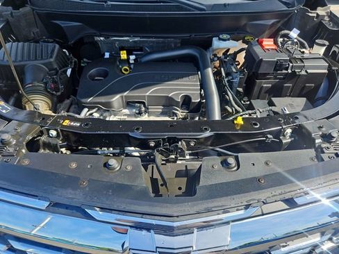 Used 2025 Chevrolet Equinox LT w/ Convenience Package II FWD image 23