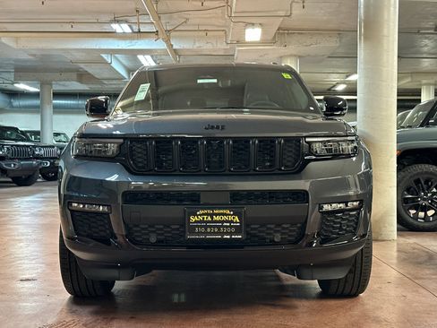 New 2025 Jeep Grand Cherokee L Limited w/ Luxury Tech Group II image 8