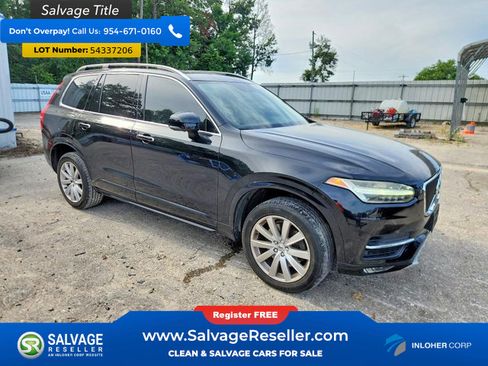 Used 2017 Volvo XC90 T5 Momentum w/ Vision Package FWD image 5