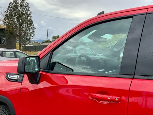 New 2026 GMC Sierra 1500 Elevation image 16