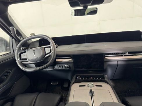 New 2025 Lincoln Navigator L Reserve w/ Jet Appearance Package AWD/4WD image 30