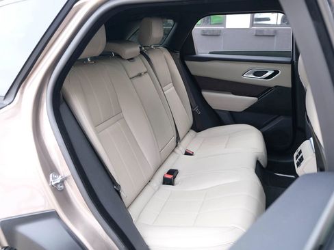 Used 2020 Land Rover Range Rover Velar R-Dynamic S image 31