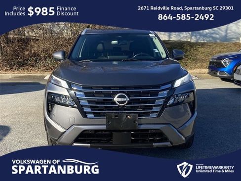 Used 2024 Nissan Rogue SL image 8