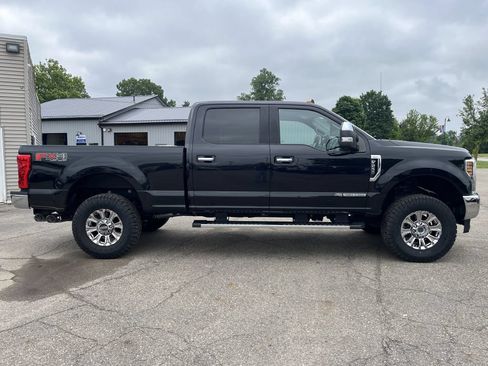 Used 2019 Ford F250 XLT w/ XLT Premium Package AWD/4WD image 5