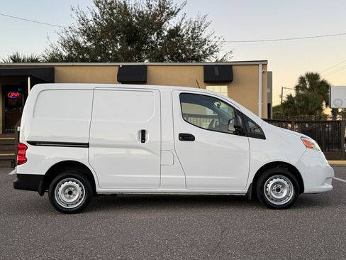 Used 2020 Nissan NV200 S w/ Back Door Glass Package image 4