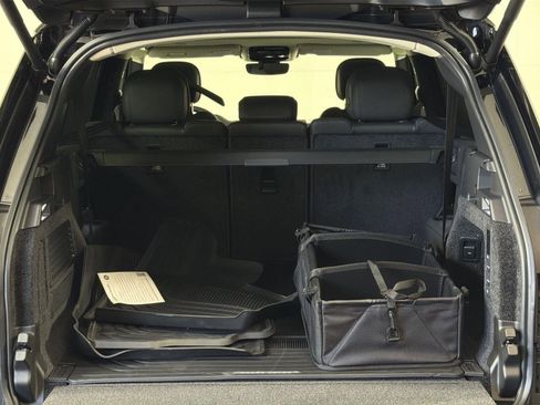 New 2026 Land Rover Range Rover Long Wheelbase SE image 29