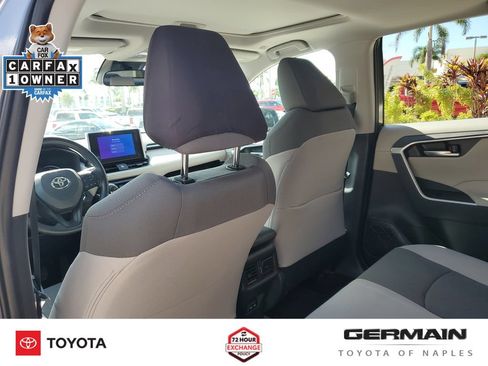 Used 2025 Toyota RAV4 XLE w/ Convenience Package FWD image 22