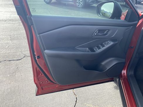 New 2026 Nissan Rogue S image 7