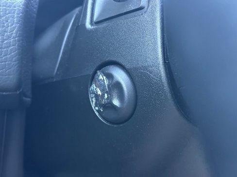 Used 2022 GMC Yukon Denali image 38