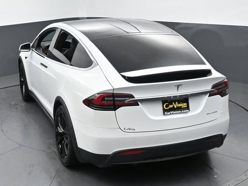 Used 2019 Tesla Model X Long Range image 42