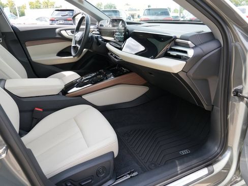 Used 2025 Audi A5 2.0T Premium Plus AWD/4WD image 18