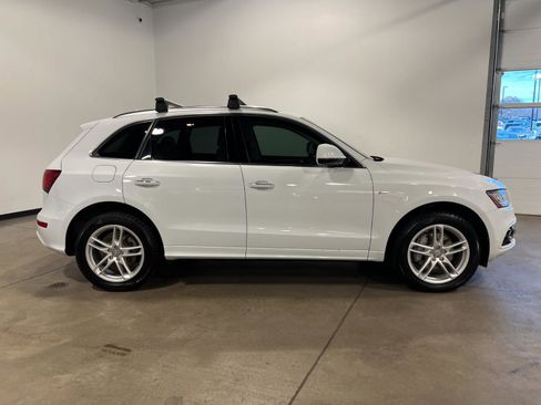 Used 2017 Audi Q5 3.0T Premium Plus AWD/4WD image 2