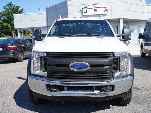Used 2018 Ford F450 XL w/ Power Equipment Group RWD image 3
