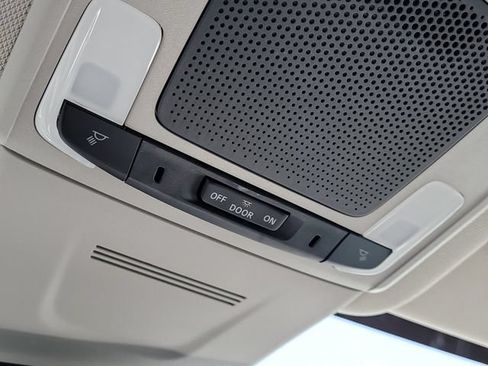 Used 2025 Honda CR-V LX image 28