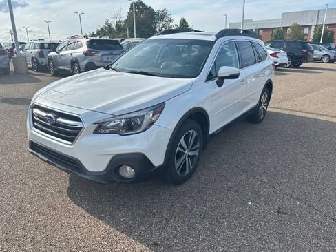 Used 2018 Subaru Outback 2.5i Limited w/ Popular Package #2 AWD/4WD image 1