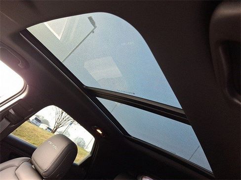 Certified 2025 Chevrolet TrailBlazer ACTIV w/ Convenience Package image 10