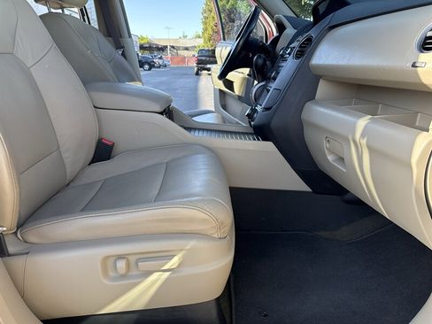 Used 2015 Honda Pilot Touring image 40