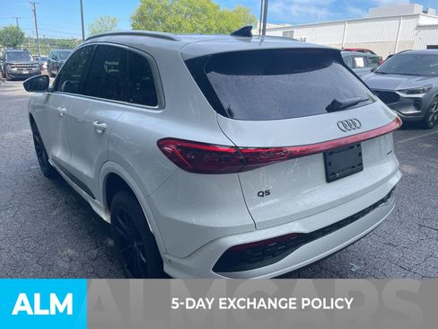 Used 2025 Audi Q5 Premium w/ Convenience Package AWD/4WD image 3
