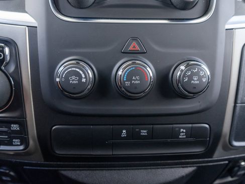 Used 2019 RAM 1500 Classic Warlock AWD/4WD image 19