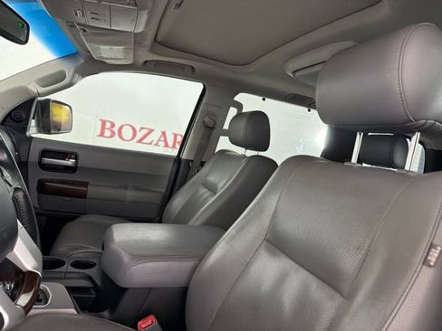 Used 2014 Toyota Sequoia Platinum RWD image 11
