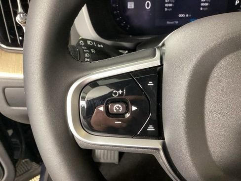 New 2026 Volvo XC60 B5 Plus w/ Protection Package Premier image 27